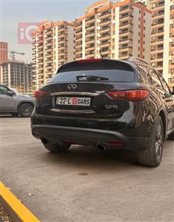 إنفينيتي QX70